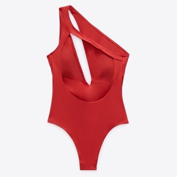 Zara Coral Cut Out One Piece
Swimsuit(Size Small) - Picture 2 of 8